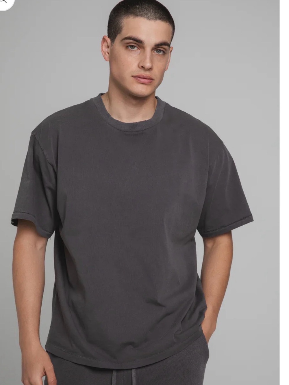 ELWOOD OVERSIZED CORE TEE IN VINTAGE grey